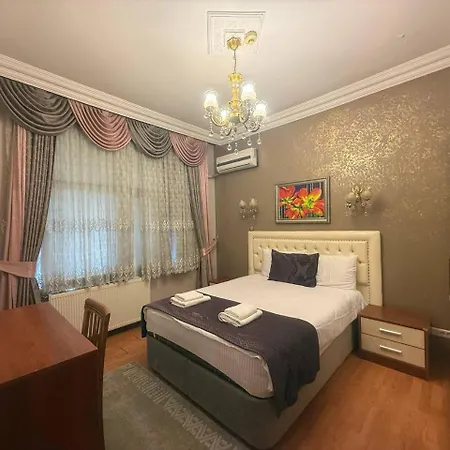 Elegant 3br Apt, Palace Style, 4ac, Balcony, 5 Min To Taksim #s3 Apartment *