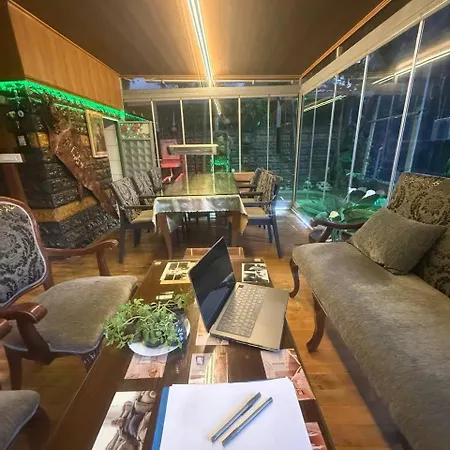 Elegant 3br Apt, Palace Style, 4ac, Balcony, 5 Min To Taksim #s3 *