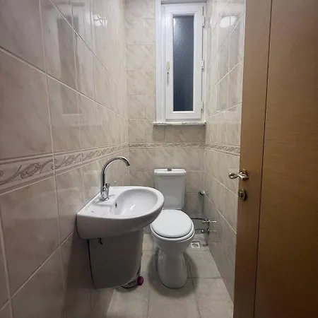 Elegant 3br Apt, Palace Style, 4ac, Balcony, 5 Min To Taksim #s3 Istanbul