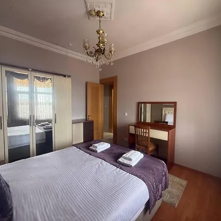 Apartment Elegant 3br Apt, Palace Style, 4ac, Balcony, 5 Min To Taksim #s3
