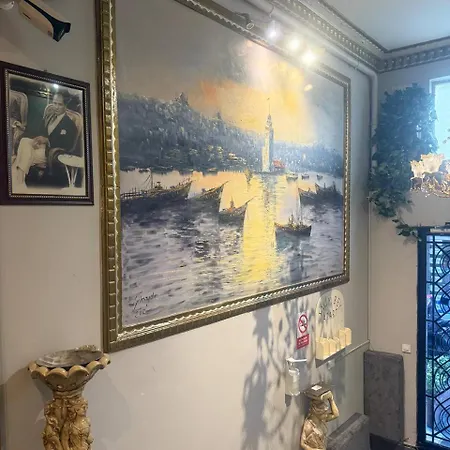 Apartment Elegant 3br Apt, Palace Style, 4ac, Balcony, 5 Min To Taksim #s3