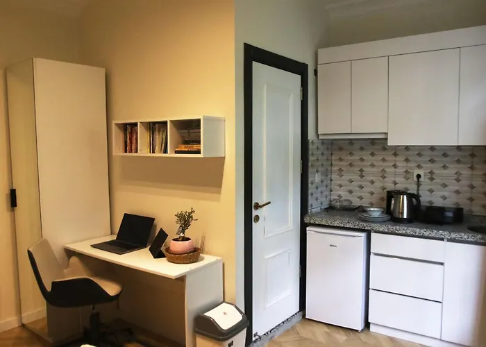 Apartamento Balcony 2br With 2toilet And 2bath Near To Nisantasi #3 Estambul