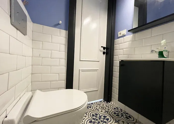 Balcony 2br With 2toilet And 2bath Near To Nisantasi #3 *