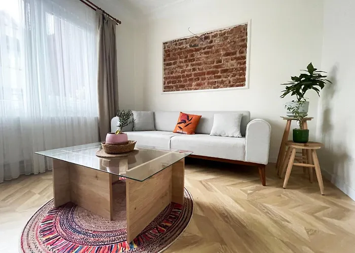 Balcony 2br With 2toilet And 2bath Near To Nisantasi #3 Estambul