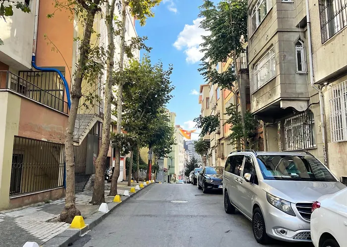 Balcony 2br With 2toilet And 2bath Near To Nisantasi #3 * Estambul