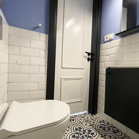 Balcony 2br With 2toilet And 2bath Near To Nisantasi #3 *